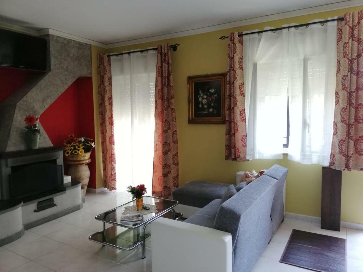 B & B Amici Dell'Etna Nicolosi Εξωτερικό φωτογραφία